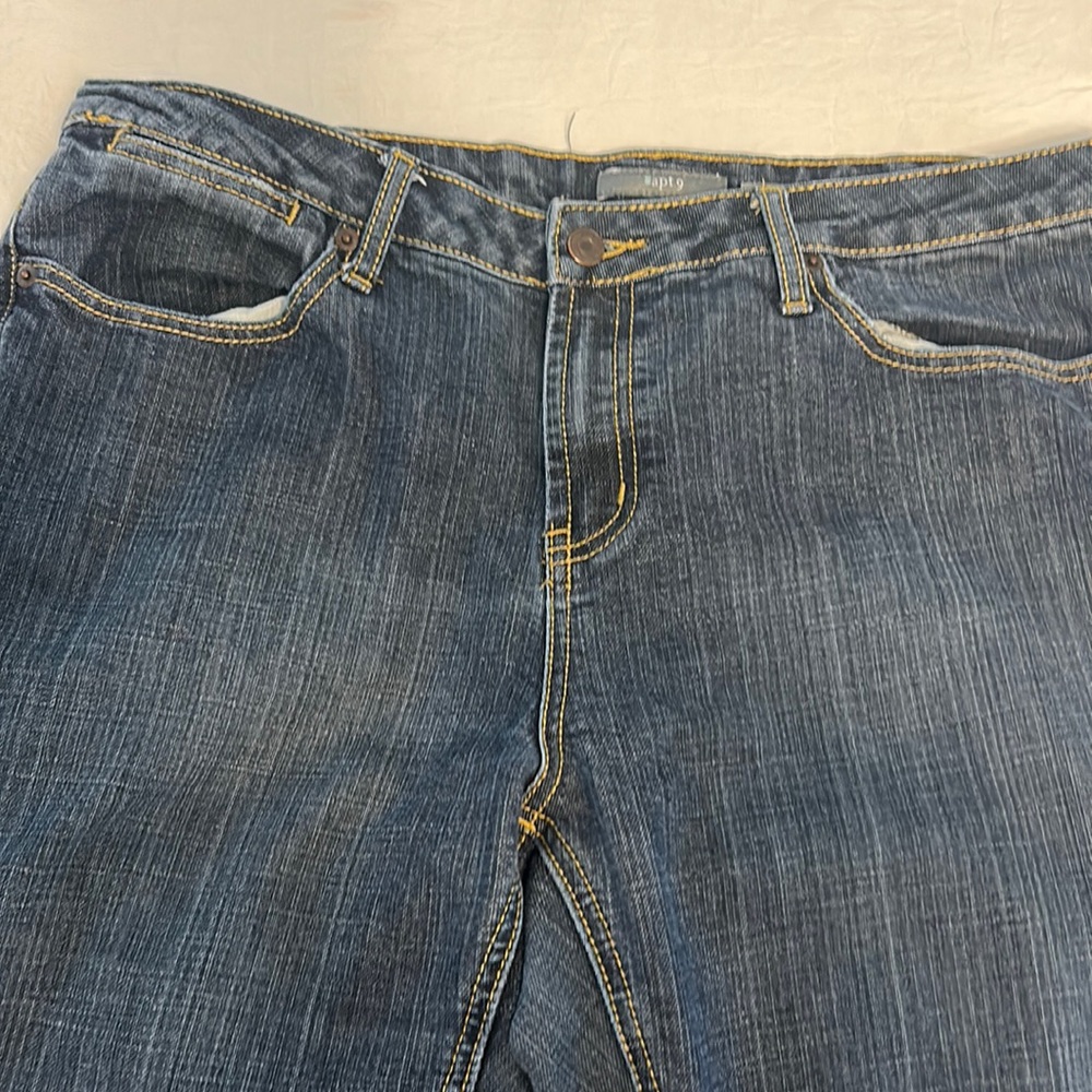 Apt 9 straight leg flap pocket